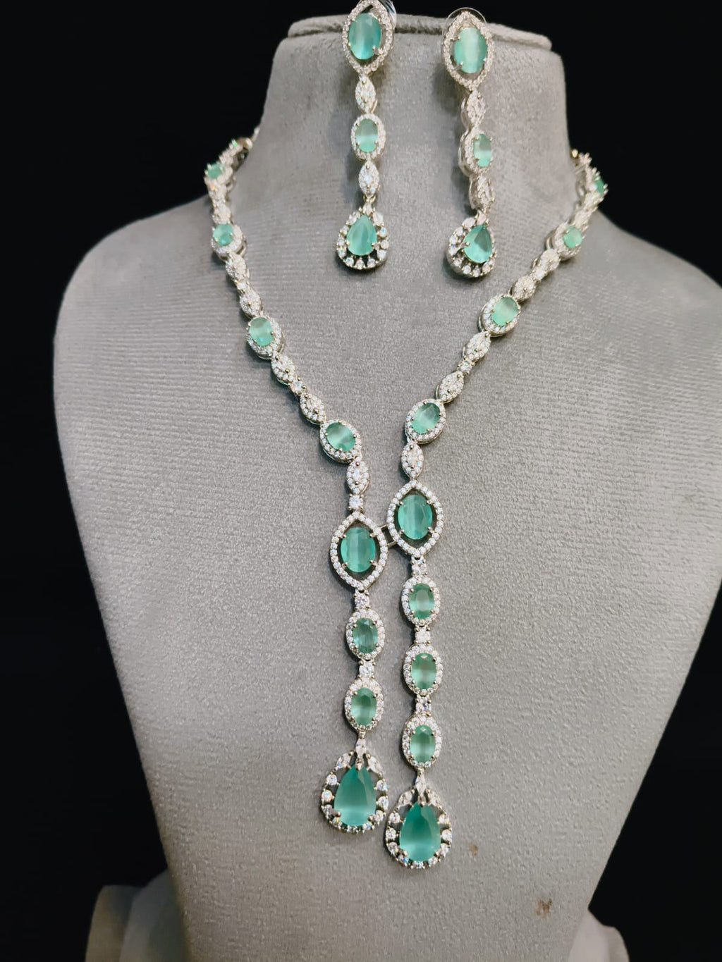 Indian Statement Bridal AD Silver Plated Necklace Earring Set For Wedding