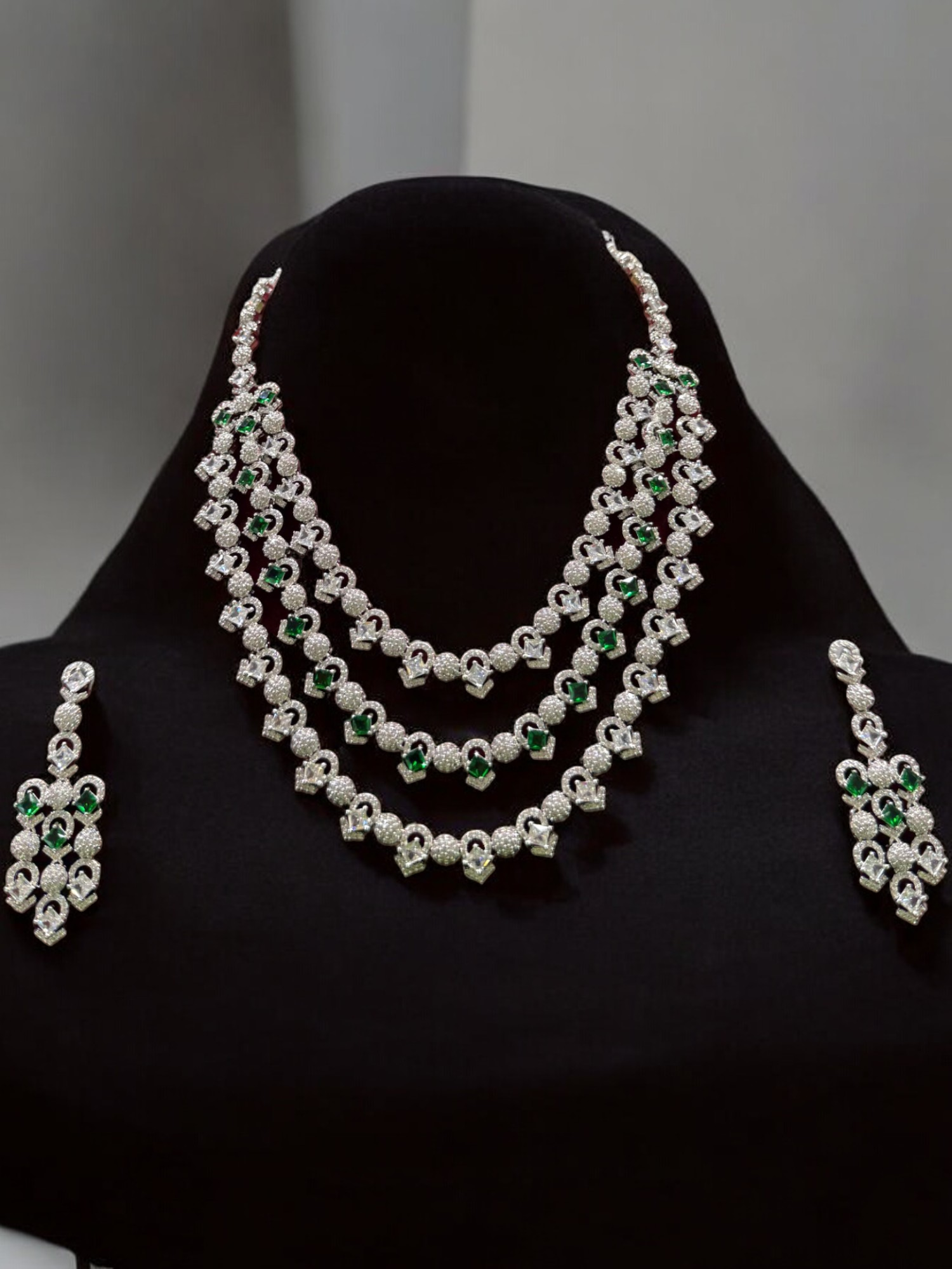 Pakistani Silver Tripple Layer Kundan Necklace Earrings Set, Pakistani Silver Multi Layer Pearl Necklace Set, Indian Silver Layered Kundan Jewelry Set, Rajsthani Kundan Necklace Set